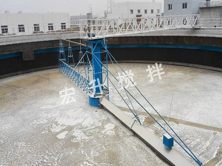 中心傳動吸泥機